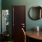 Cozy Boutique -self Check In