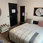 Cozy Boutique -self Check In 4*
