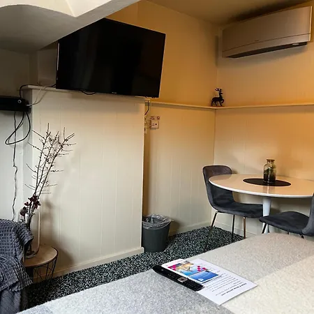 Boutique - Self Check In With Cheapest Parking