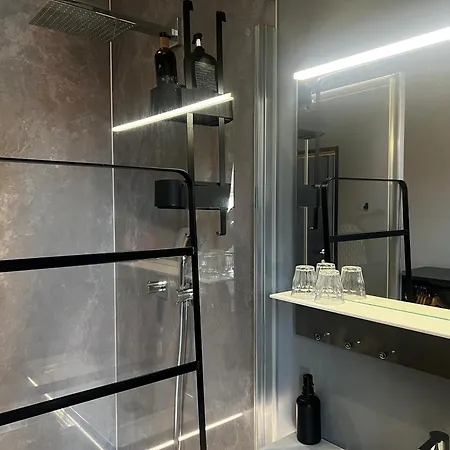 Cozy Boutique Hotel-Guesthouse Leuven -Self Check In Hotel