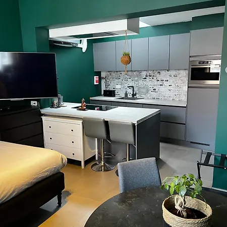 Hotel Boutique - Self Check In With Cheapest Parking