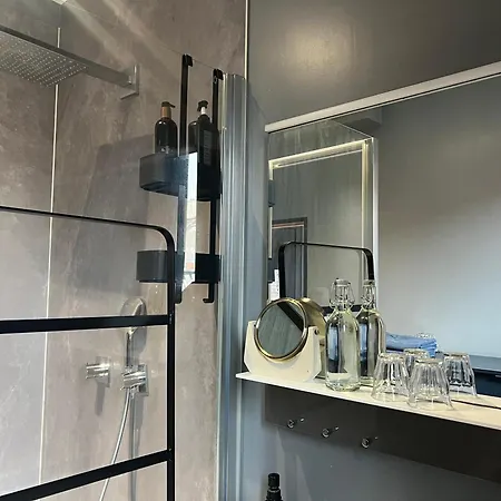 Cozy Boutique Hotel Leuven -Self Check In ליובן