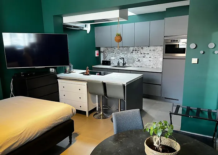 Hotel Boutique - Self Check In With Cheapest Parking