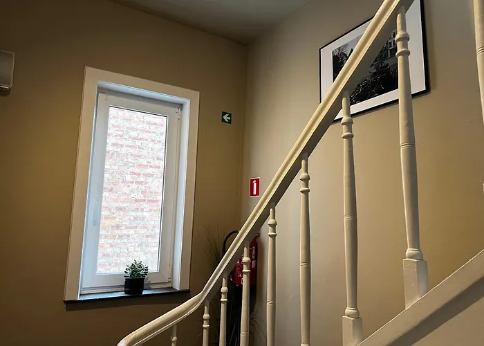 מלון Cozy Boutique Hotel Leuven -Self Check In