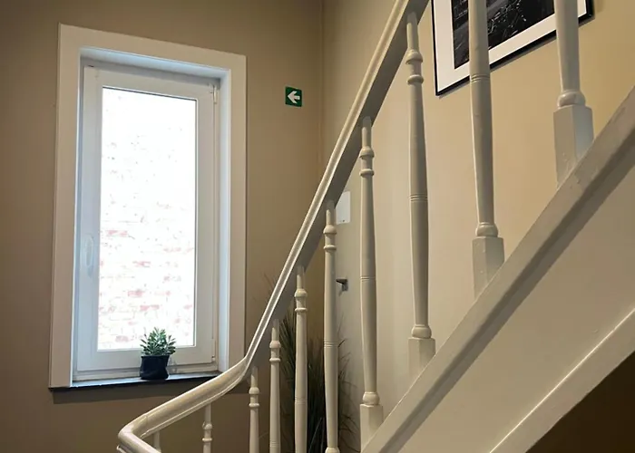 מלון Cozy Boutique Hotel Leuven -Self Check In