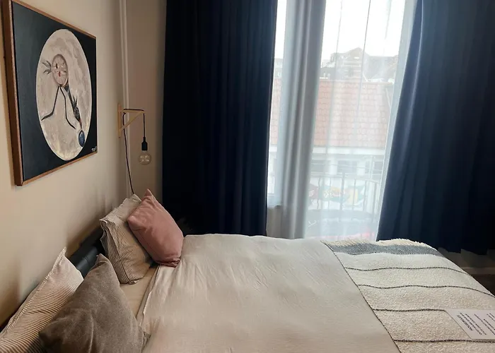 מלון Cozy Boutique Hotel Leuven -Self Check In