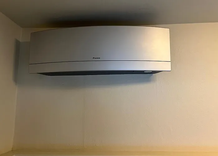 Cozy Boutique Hotel Leuven -Self Check In מלון ליובן